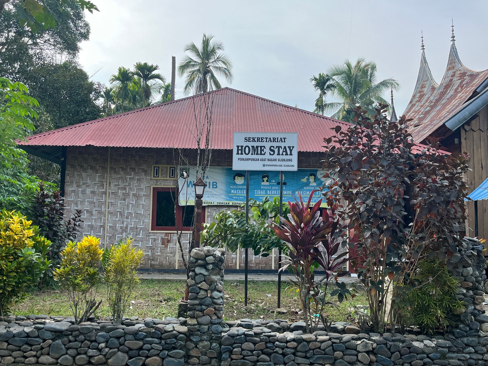 Sekretariat Home Stay
